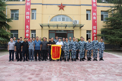 共建臨汾闊步行，軍民聯(lián)誼魚水情